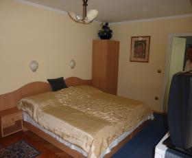 Kiadó szoba 2 főre Mosonmagyaróváron Franciaágy 