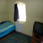 Kiadó szoba 2+1  főre Mosonmagyaróváron parkos zöld övezetben zárt parkolóval belvárosban.